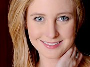 Petite blonde teen Tatum Daye spreading her amateur pussy