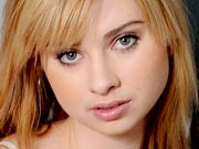 Perky girl next door amateur teen Molly Bennett spreading