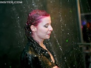 These party girls getting all wet and kissing eachother