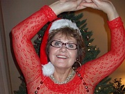 Busty mommy decorating Christmas Tree and Sucking Cock