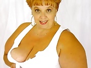 horny old babe stripping her fat sweet twat