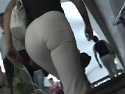 Sexy booty in tight pants