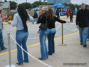 Great pics of beautiful women tight asses in blue jeans